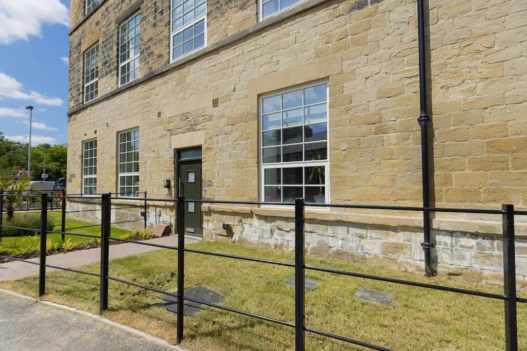 Bobbin Row - Grade 2 Listed Property With A Beautiful Design With Access To Leeds Leeds  Buitenkant foto