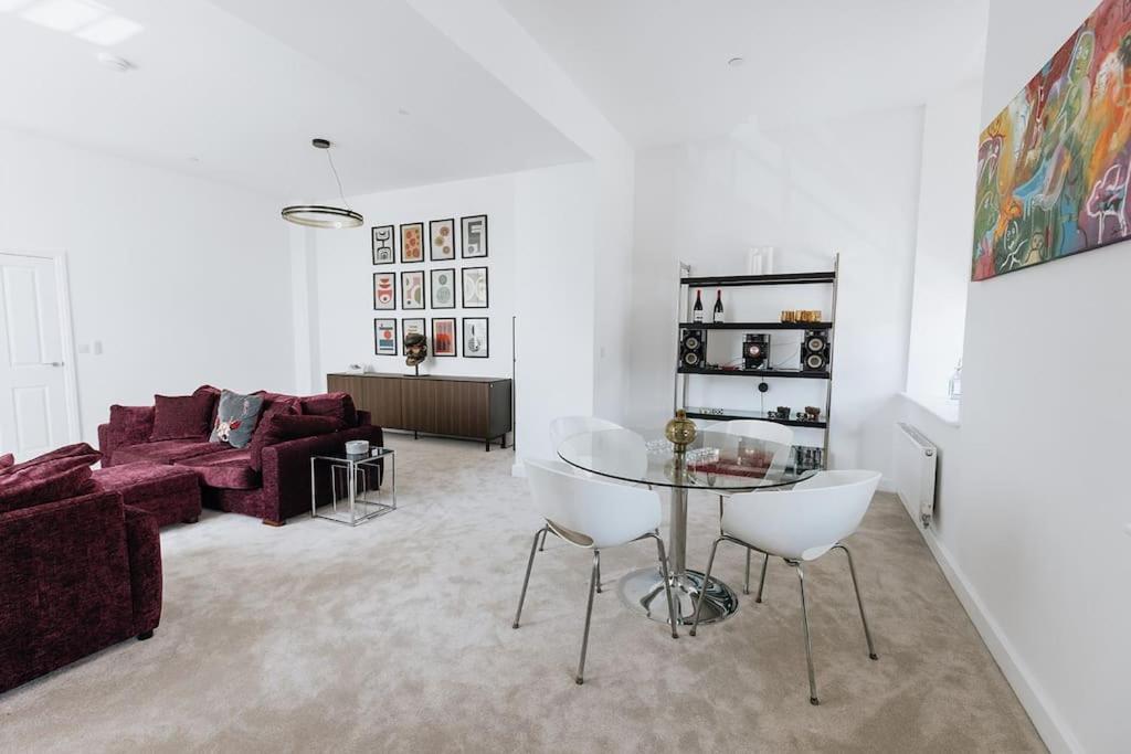 Bobbin Row - Grade 2 Listed Property With A Beautiful Design With Access To Leeds Leeds  Buitenkant foto